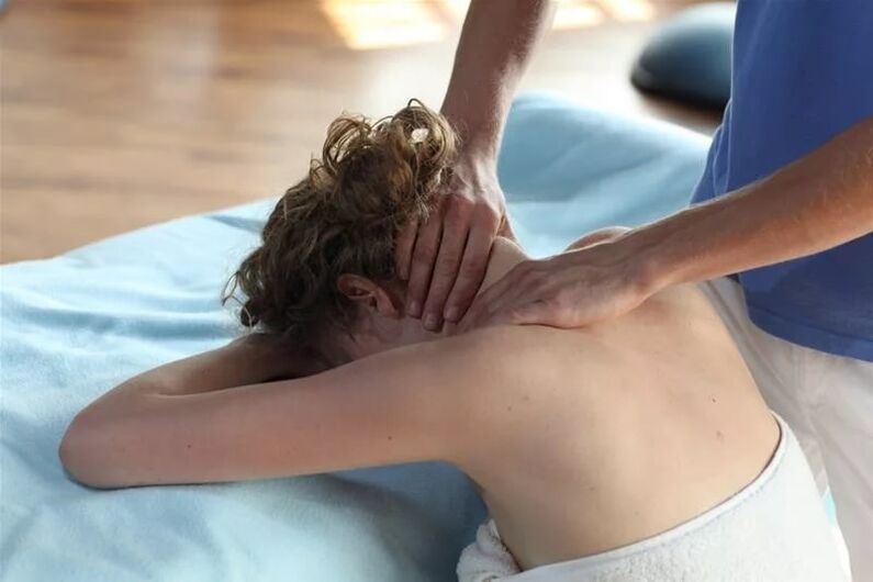 Massage mit zervikaler Osteochondrose